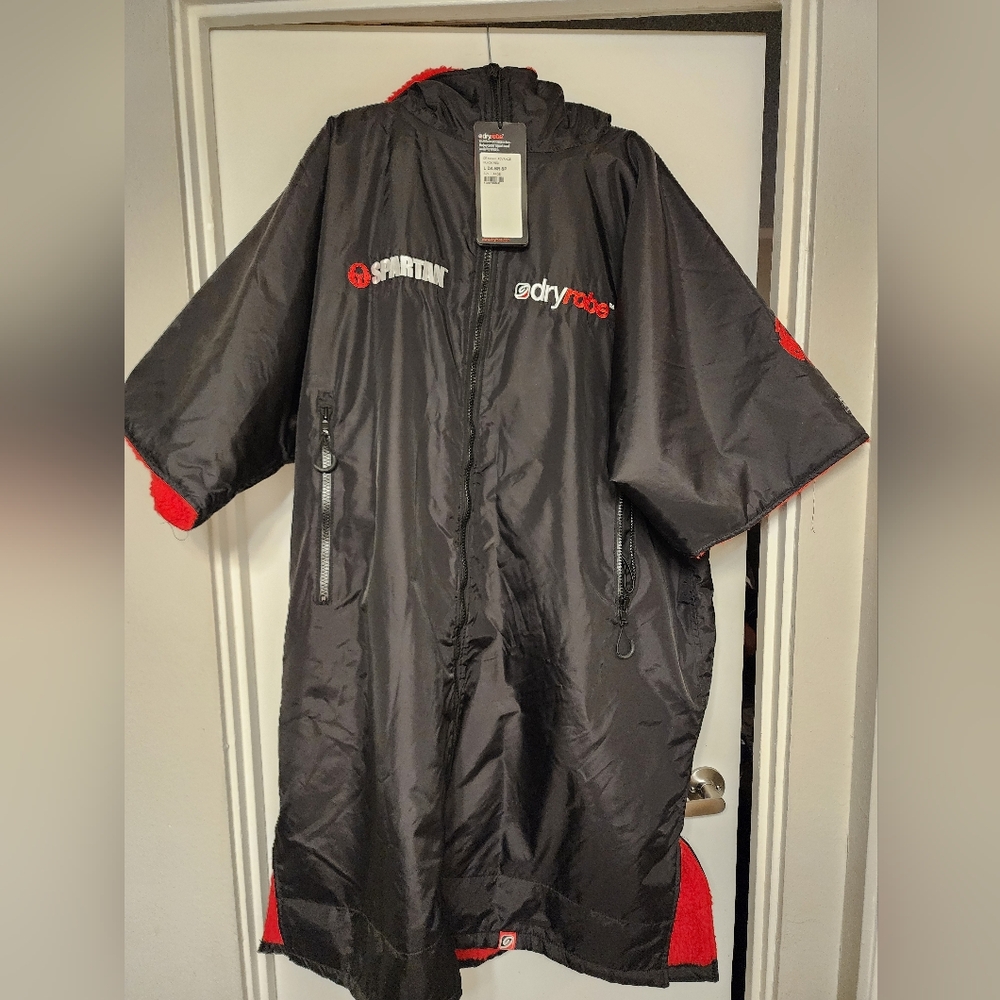 NWT! SPARTAN Dryrobe Men's Trench Coat Hoodie Jacket Large Black/With Red Logo.
